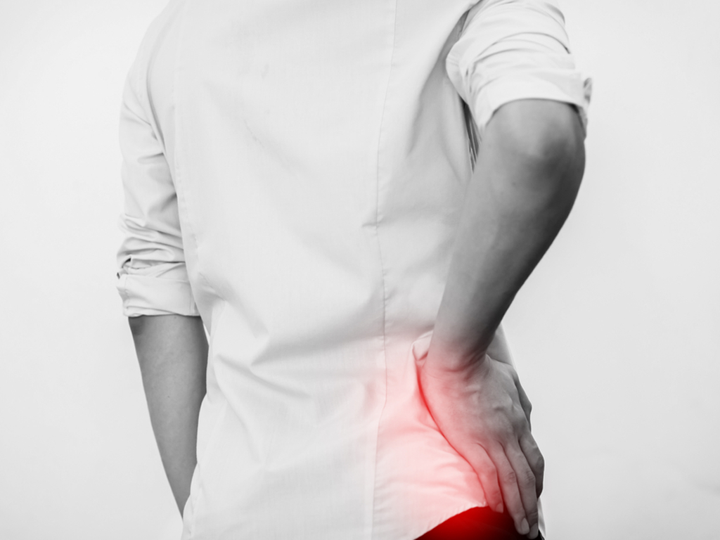 chiropractor hip pain