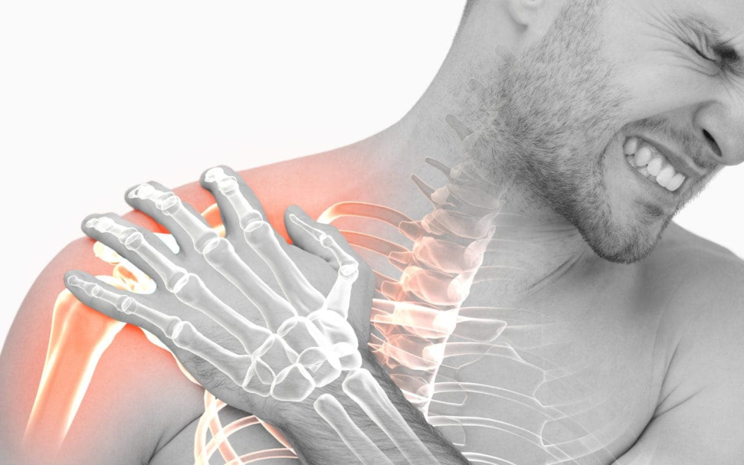 chiropractor shoulder pain