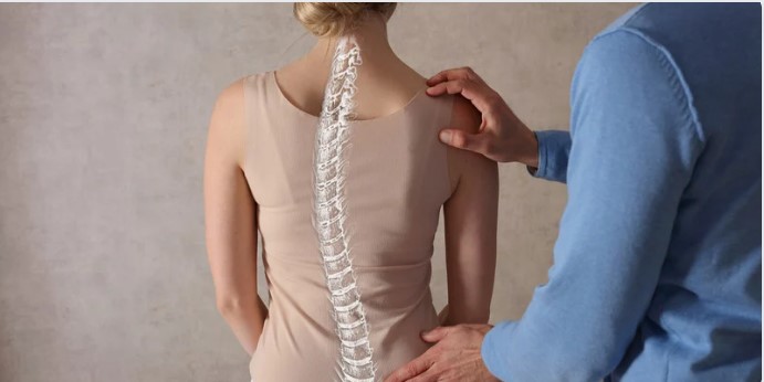 Trapped Nerves vs. Herniated Discs: What’s the Difference?